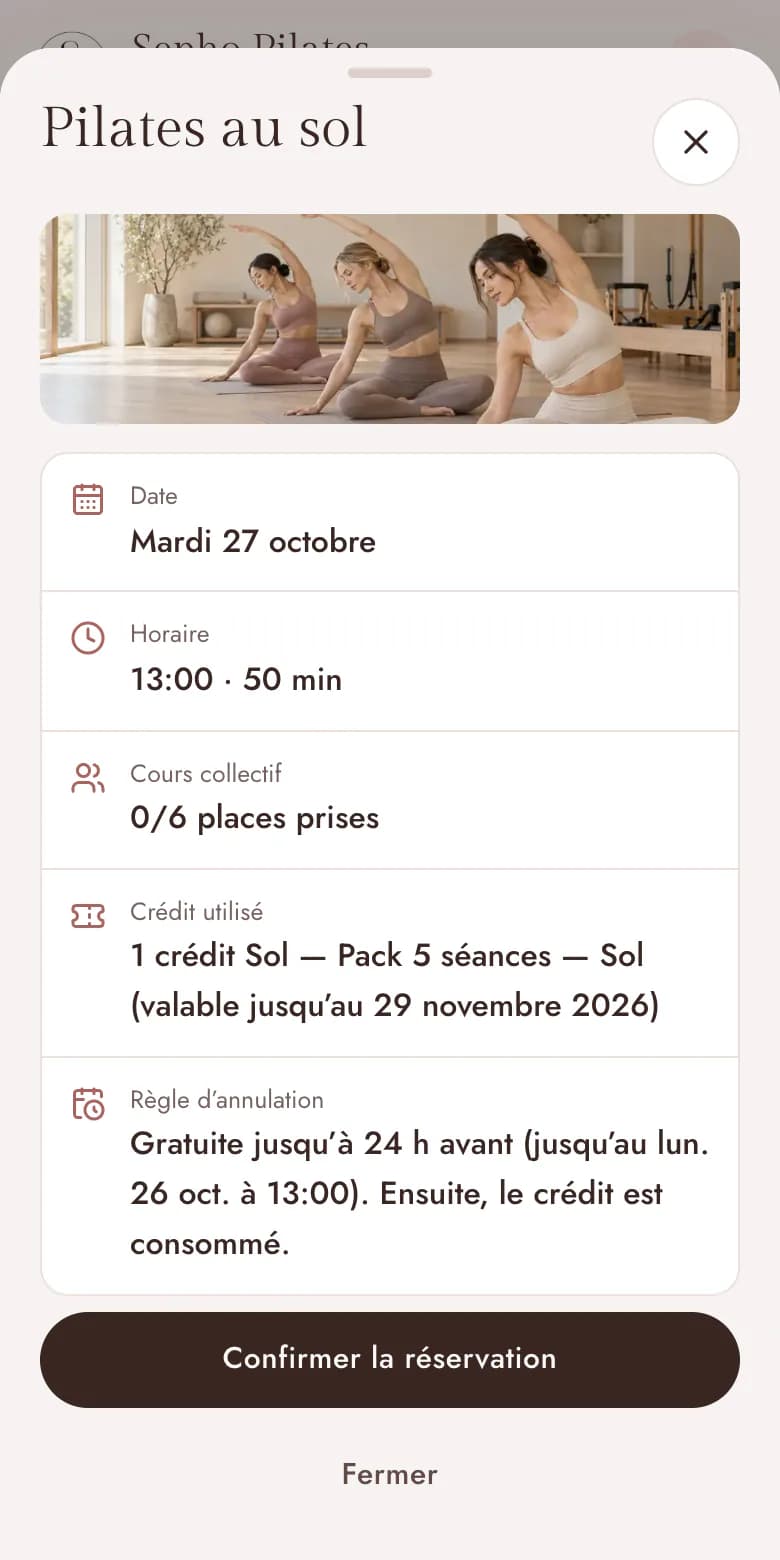 Réservation d'un cours de Pilates au sol dans l'application Sepho Pilates sur mobile : crédit utilisé et règle d'annulation affichés avant de confirmer (données fictives)